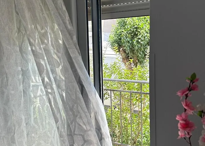 Bebi * Sarandë