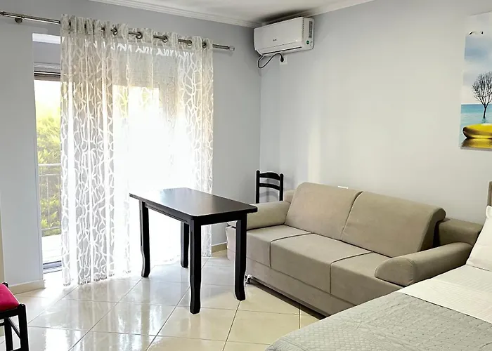 Bebi Sarandë